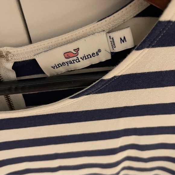 Vineyard Vines Women’s Short Sleeved Navy Striped Dress Medium - Picture 4 of 5